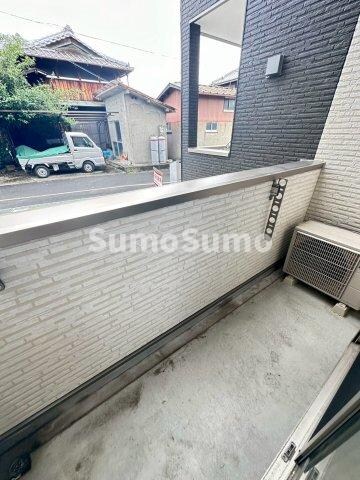 物件内観写真14　(バルコニーからの眺めを楽しみながら食事をしませんか)