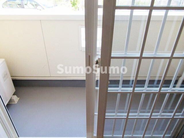 物件内観写真10　(広々としたバルコニーです)