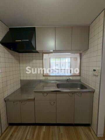 物件内観写真4　(使いやすいキッチンです)