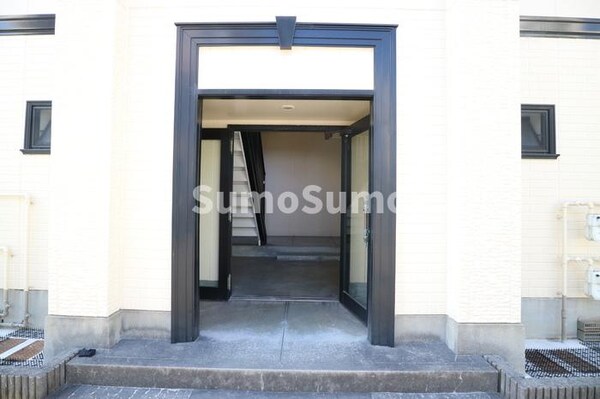 エントランス(毎日通るエントランスはこのようになっています)