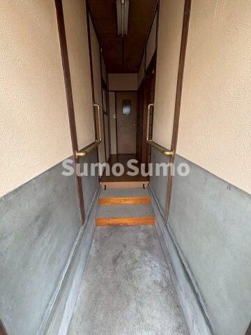 物件内観写真3　(きれいな玄関です)