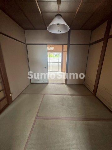 物件内観写真9　(落ち着いた雰囲気の和室付きです)