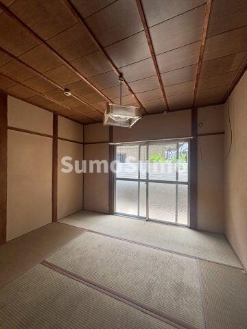 物件内観写真11　(い草の香りが落ち着く素敵な和室です)