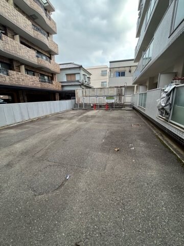 物件外観写真3　(カースペースがあります)