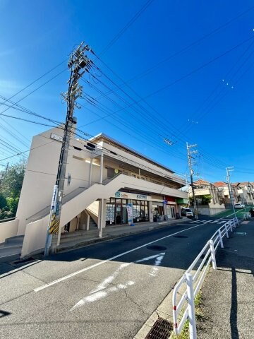 物件外観写真2　(外観もきれいです)