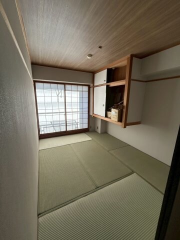 物件内観写真16　(趣のある和室です)