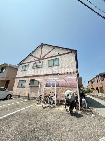 物件外観写真1　(外観も気になるポイント)