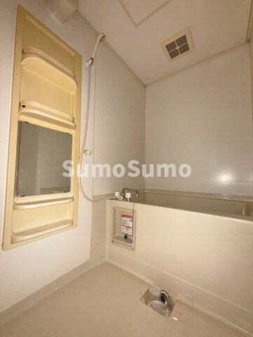 物件内観写真12　(落ち着いた空間のお風呂です)