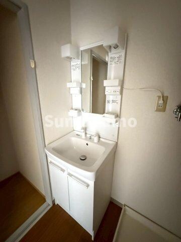 物件内観写真13　(脱衣スペースもあります)