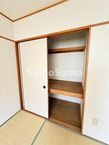 物件内観写真16　(明るい和室です)