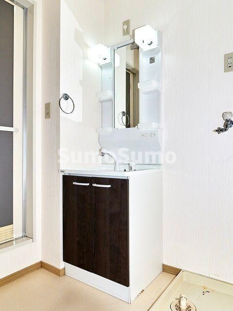 物件内観写真9　(スペースが確保できる洗面所です)