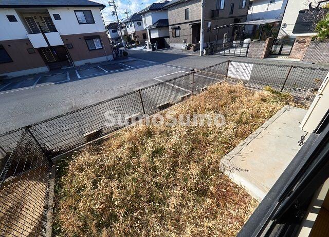 物件内観写真13　(お庭が付いています)