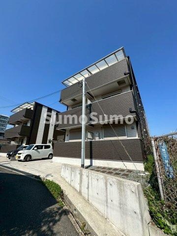 物件外観写真1　(外観もきれいです)