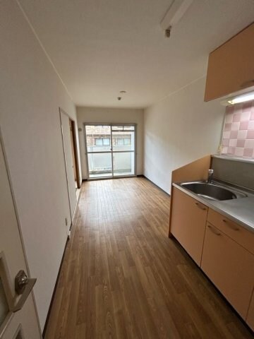 物件内観写真19　(使いやすいリビングです)