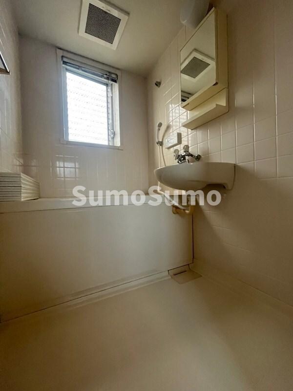 浴室(きれいなお風呂です)