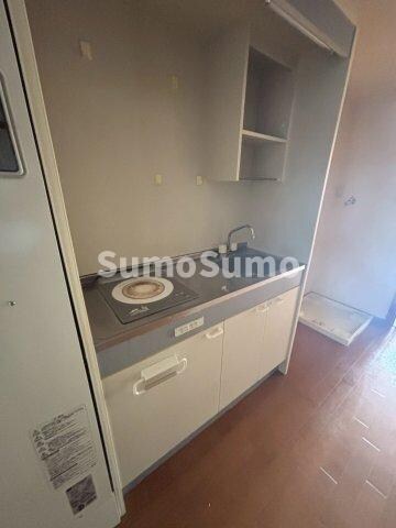 物件内観写真7　(コンパクトなキッチンで掃除もラクラク)