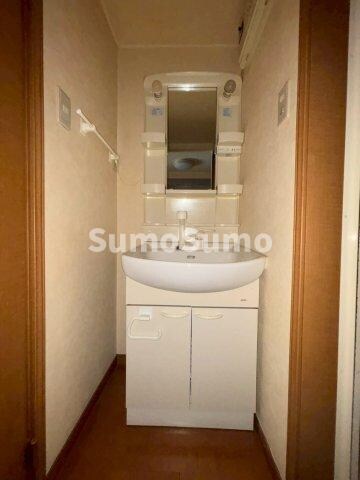 物件内観写真10　(使いやすい洗面所です)