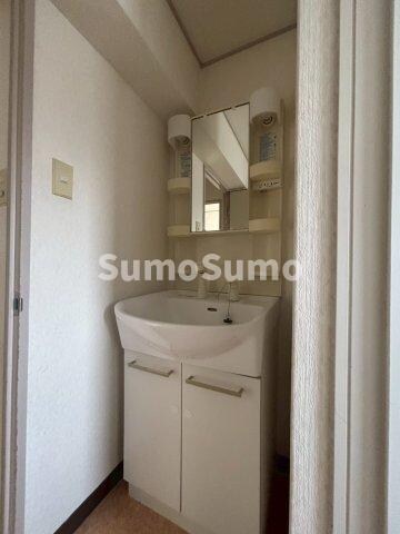 物件内観写真8　(独立洗面台です)