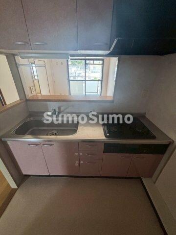 物件内観写真15　(コンパクトなキッチンで掃除もラクラク)