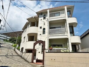 カルチェ六甲台外観写真