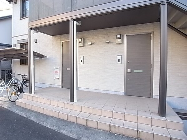 エントランス(建物の内部です)