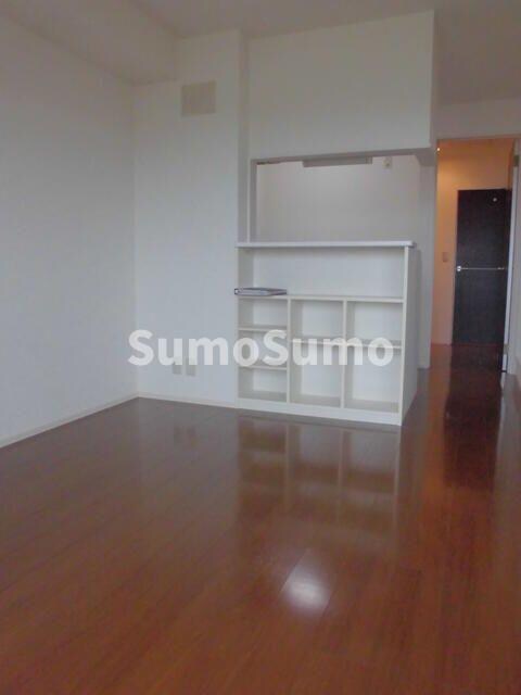 物件内観写真4　(リビングです)