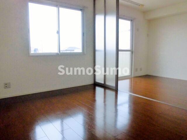 物件内観写真6　(ゆとりの広さです)