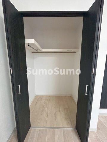 物件内観写真3　(収納スペース豊富です)