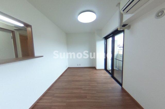 物件内観写真6　(落ち着いた玄関です)