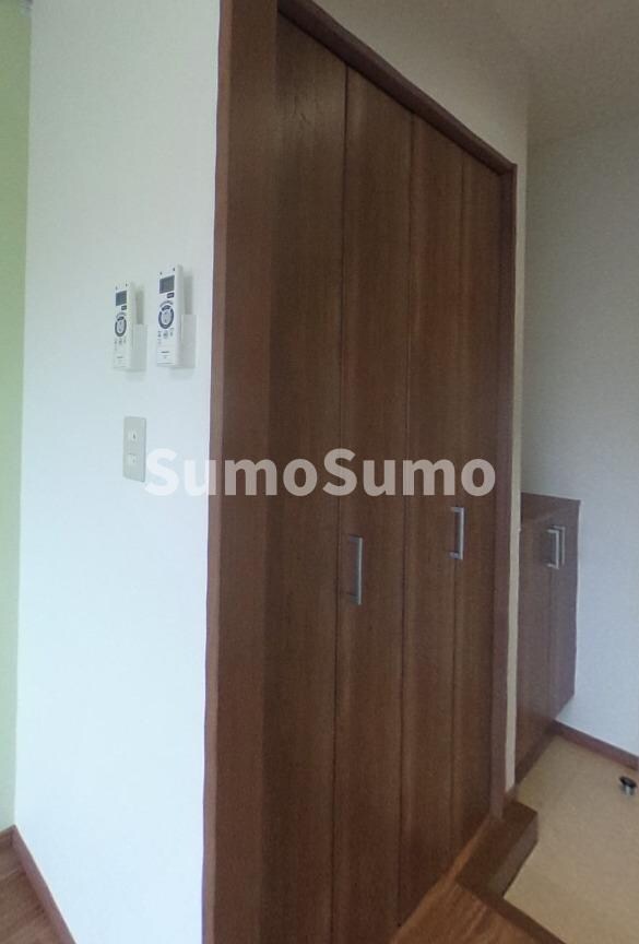 物件内観写真12　(ちょっとした収納スペースも充実しています)