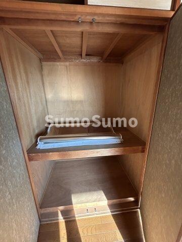 物件内観写真12　(たっぷりとした収納スペースです)