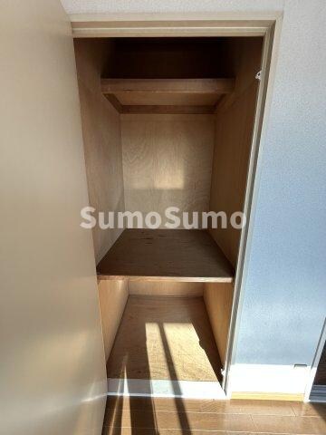 物件内観写真23　(小物を収納するのに便利です)