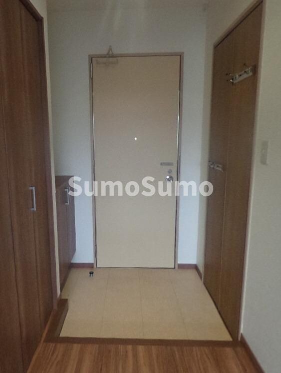 物件内観写真4　(玄関です)