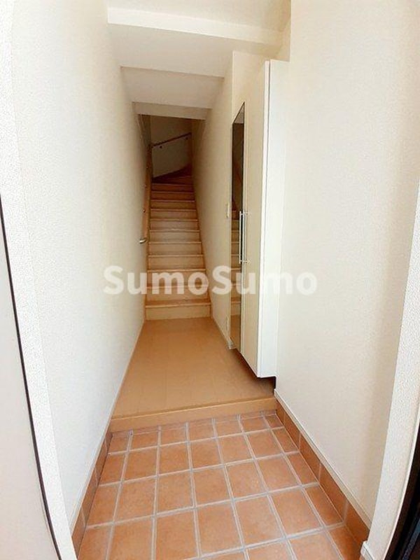 玄関(明るい玄関です)