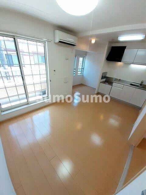 物件内観写真4　(使いやすいリビングです)