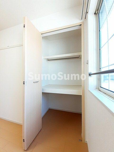 物件内観写真11　(こまごまとしたものを収納できそうですね)