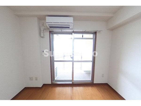 居室(リビングです)