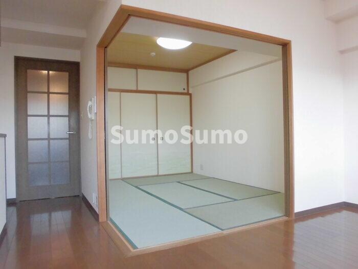 物件内観写真5　(趣のある和室です)