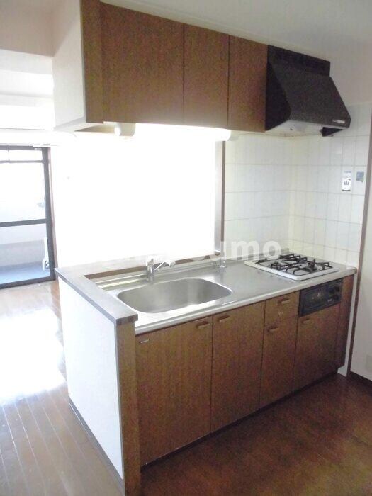 物件内観写真6　(キッチンでお料理をお楽しみください)