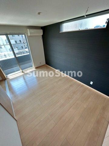 物件内観写真18　(ゆったり過ごせるリビングです)