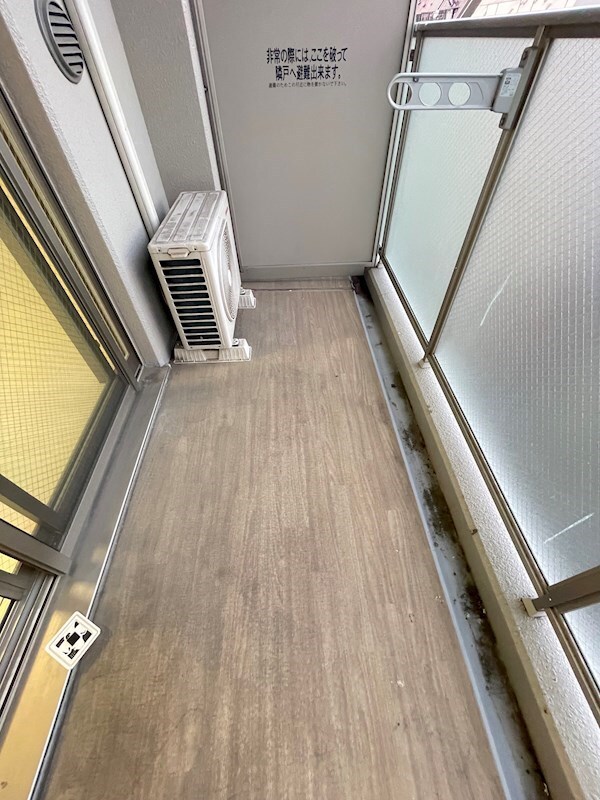 物件内観写真9　(バルコニーがあります)