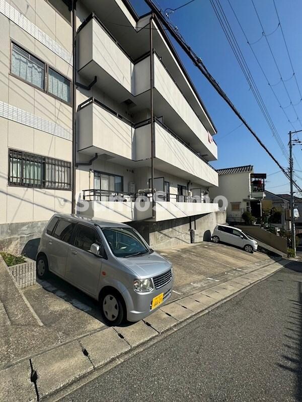 物件外観写真3　(外観もきれいです)