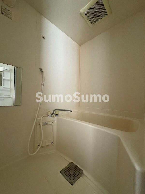 物件内観写真10　(きれいなお風呂です)