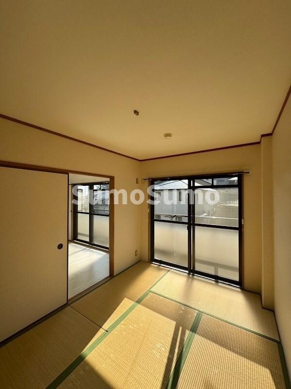 物件内観写真23　(和室、ちょっとしたくつろぎスペースにいかがでしょうか)