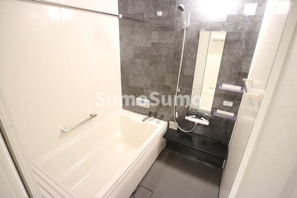 浴室(日々の疲れを癒すお風呂付です)