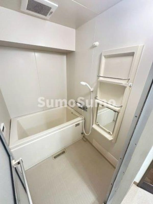 浴室(日々の疲れを癒すお風呂付です)