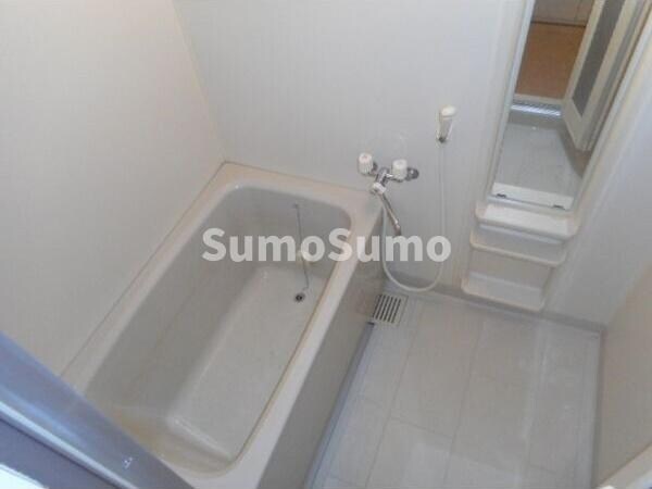 物件内観写真10　(お風呂で日々の疲れを落としましょう)