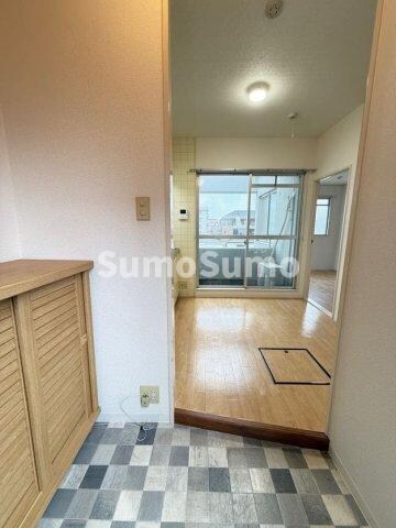 物件内観写真4　(毎日通る玄関はこちらです)