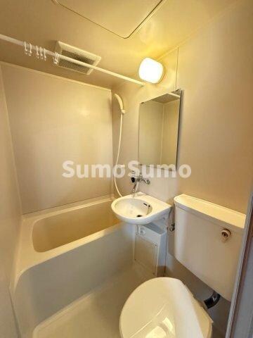 物件内観写真9　(コンパクトで使いやすいお風呂です)