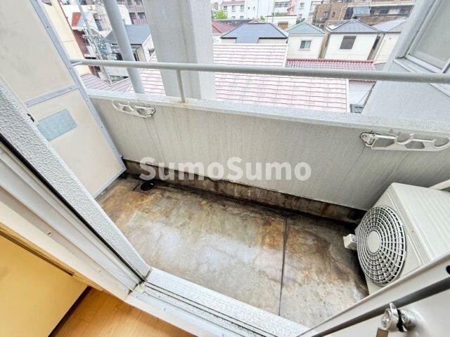 物件内観写真15　(バルコニーがあります)